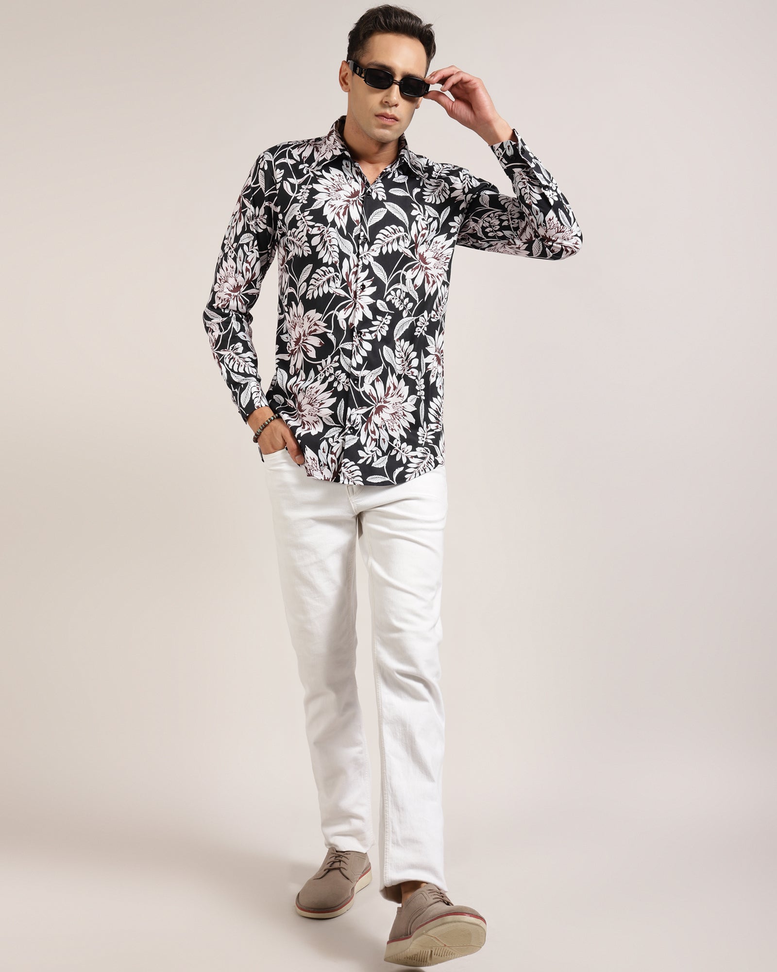 Eye-catching Mens Floral Print Shirt