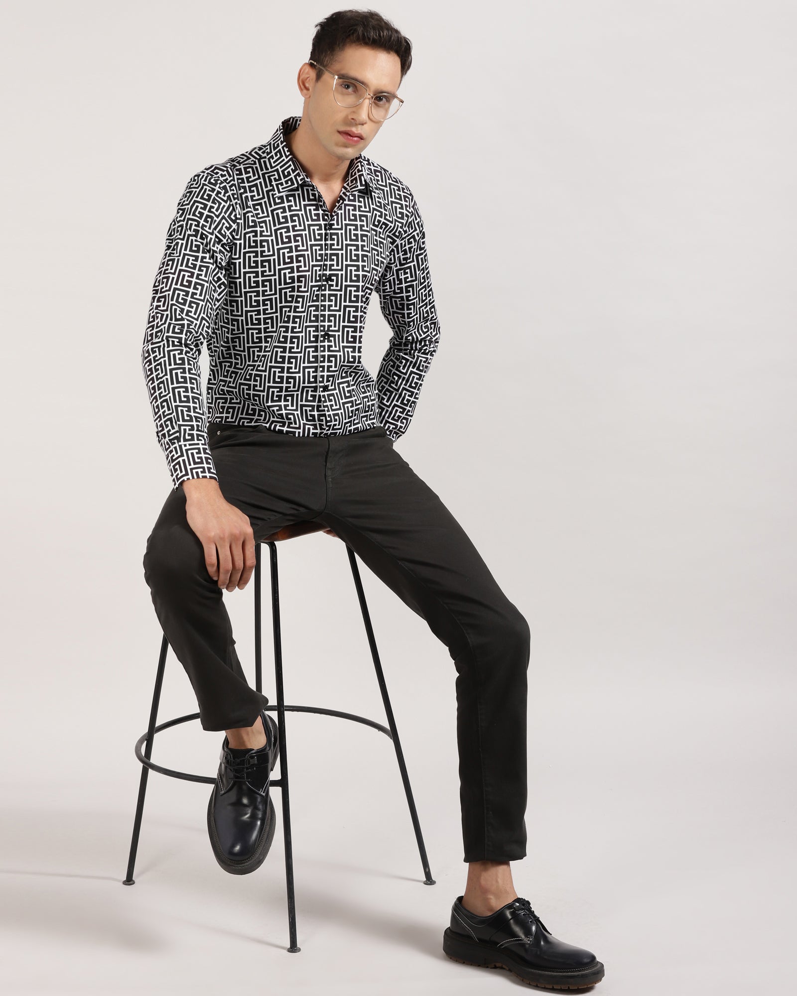 "Monsui's Business Casual Shirt - Black and White Design"